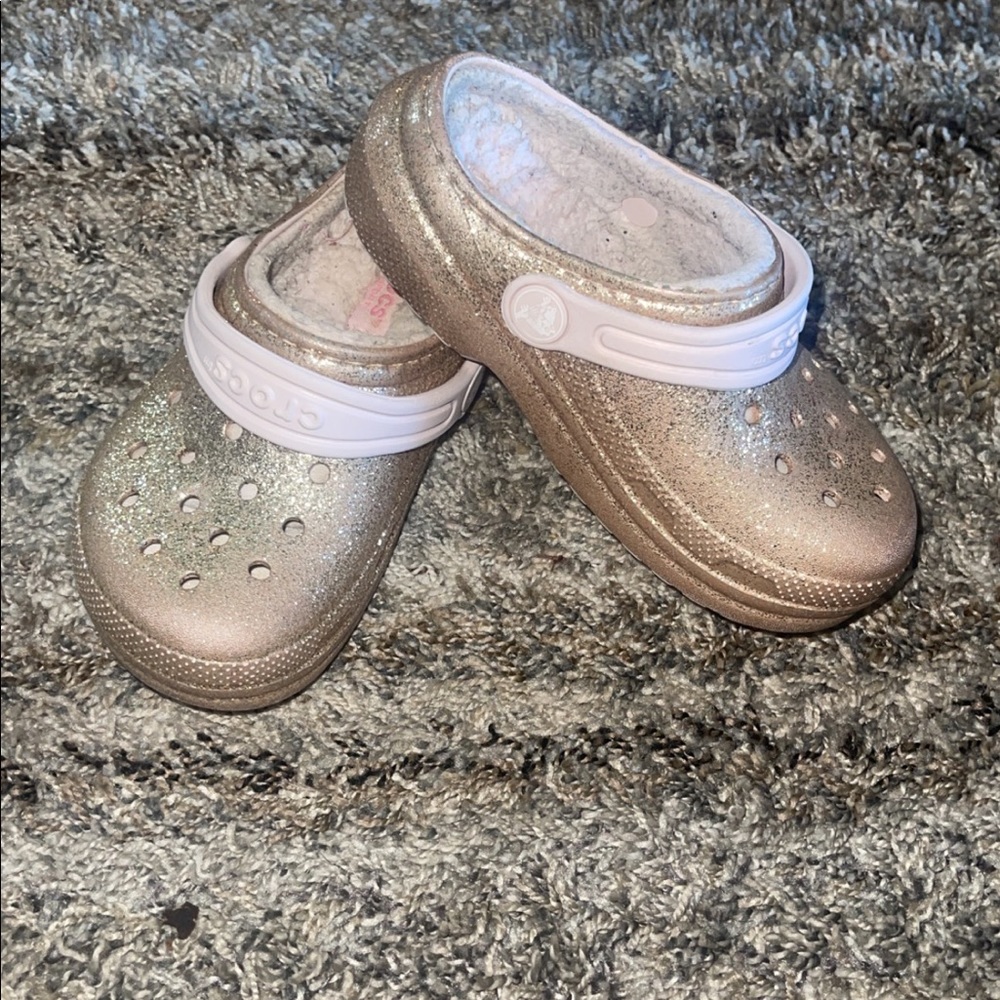 Little girls glitter lined clogs size 10c!
